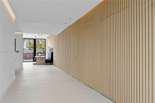 Building Photo - 1661 Daytonia Rd