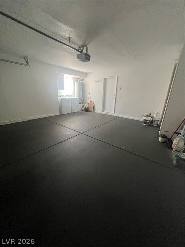 Building Photo - 1137 Pleasant Brook St