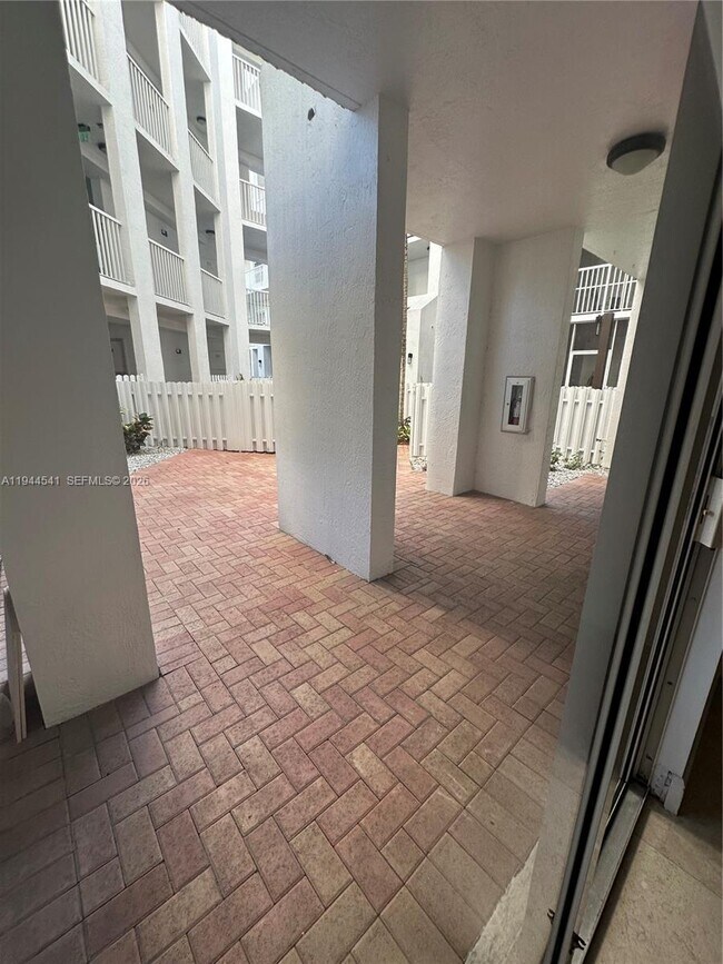 Building Photo - 10730 NW 66th St