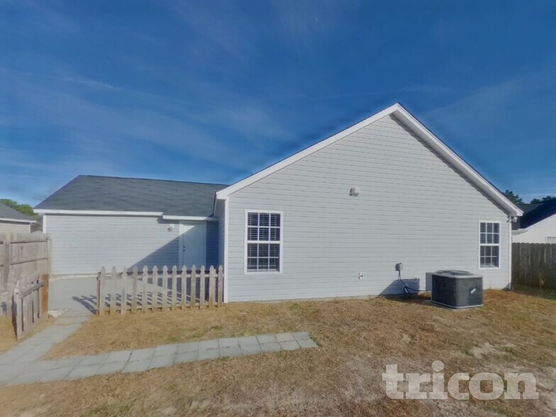 Building Photo - 181 Youpon Dr