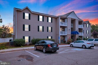 Building Photo - 75 Fern Oak Cir