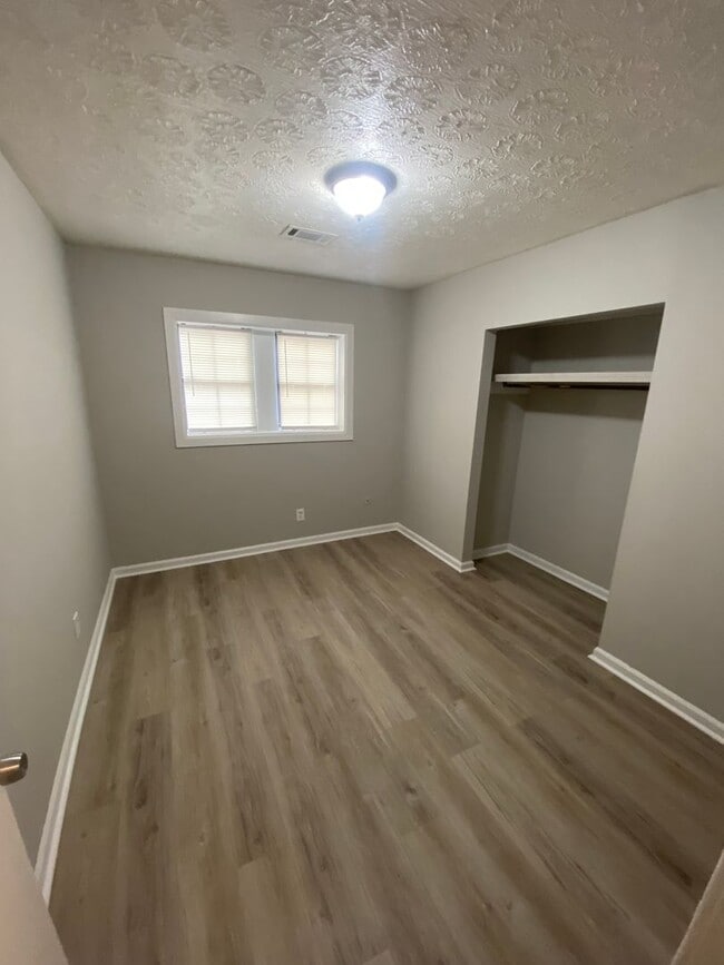 Building Photo - **ON HOLD**Total Electric East Columbus 4 Bedroom/1 Bathroom Home for Rent***