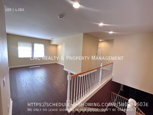 Building Photo - 2541 Hillcrest St