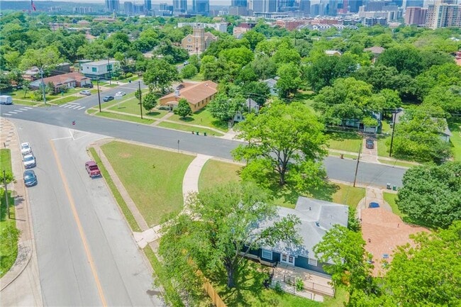 Building Photo - 1171 Angelina St