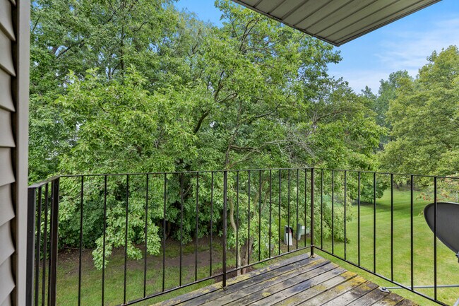 Building Photo - 96 Gant Cir