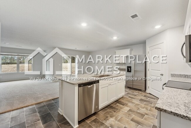 Building Photo - 5331 Greenwood Rd