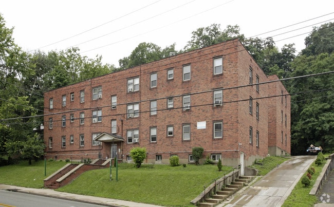 Building Photo - 305 N Negley Ave