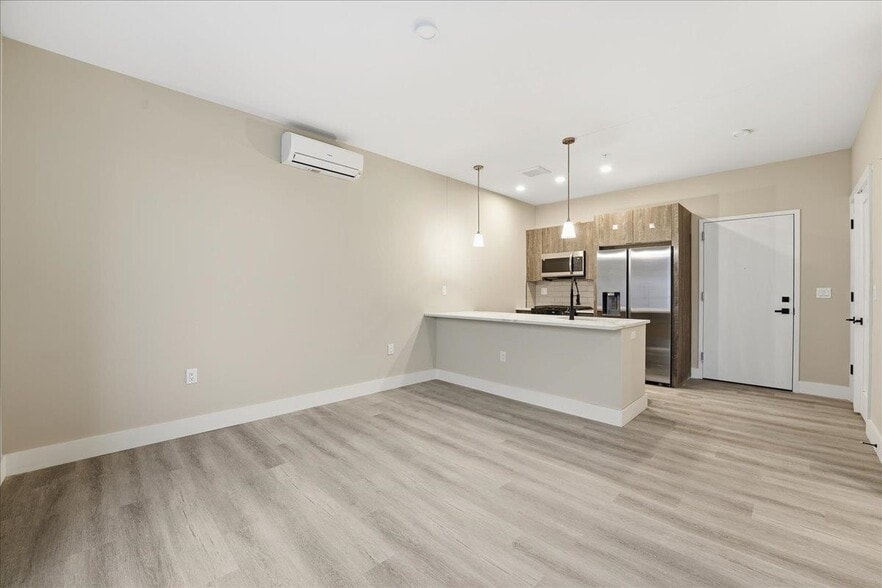 Building Photo - 3516 John F. Kennedy Blvd