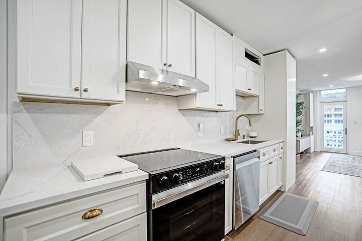 Building Photo - 4250 Galt Ocean Dr