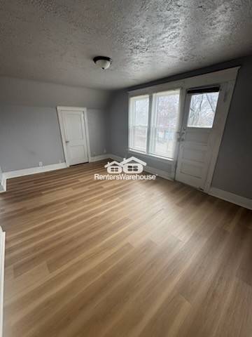 Building Photo - 6324 W Richmond Ave