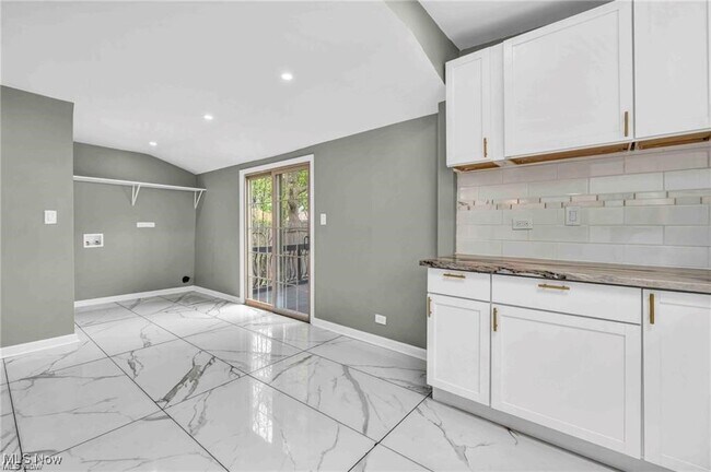 Building Photo - 1812 Brevier Ave