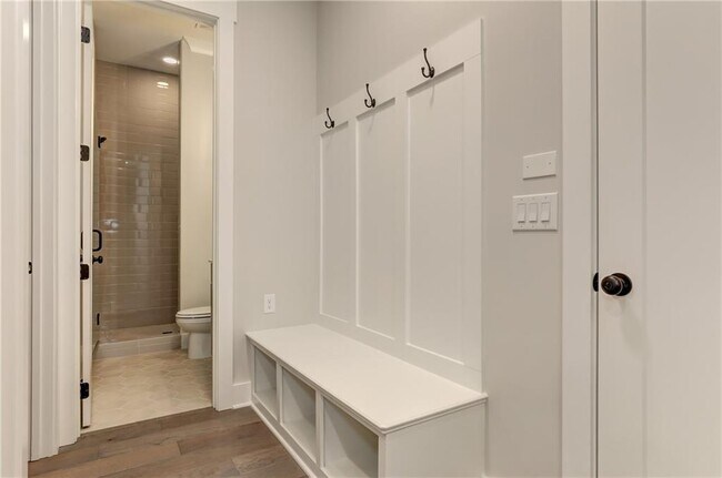 Building Photo - 1007 Fendley St