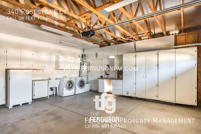 Building Photo - 340 Rosestone Ct