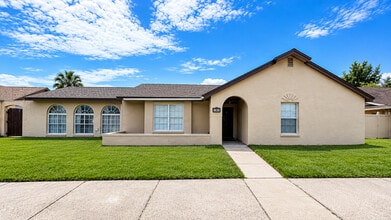 Building Photo - 1409 Madrid Way
