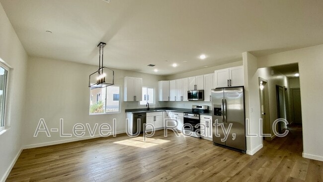 Building Photo - 3705 E Wetstones Rd