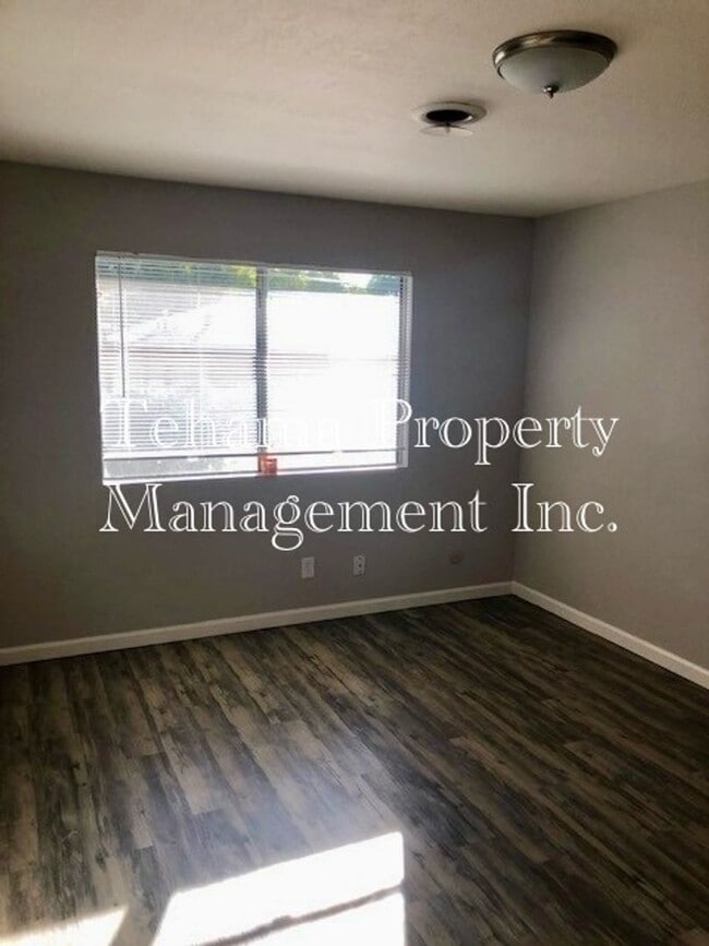 Building Photo - 1260 Luning St