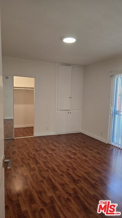 Building Photo - 350 S Hobart Blvd