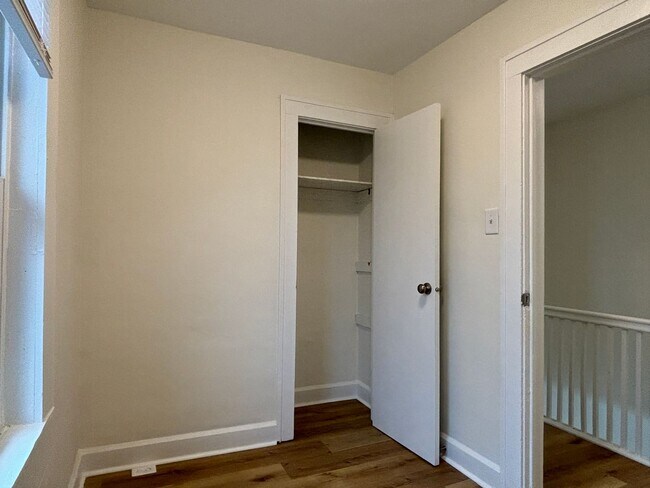 Building Photo - 83 N Ewing St