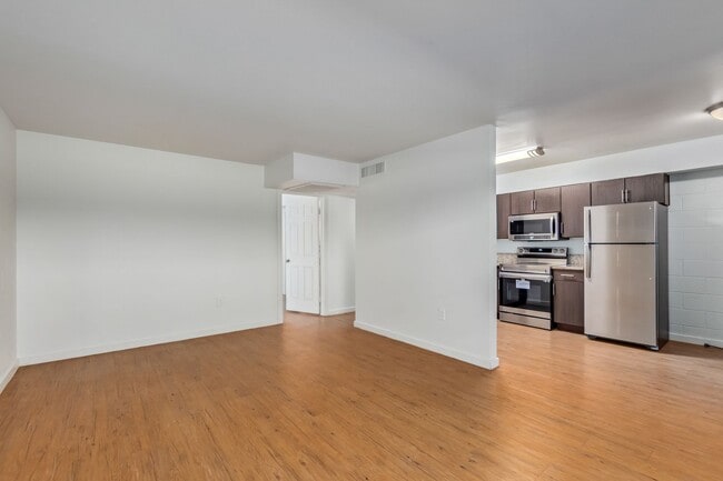 Interior Photo - Decco 109 | Tempe Apartments