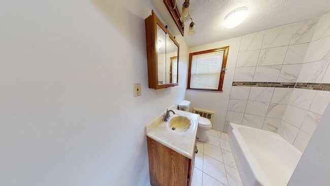Building Photo - 62 Osceola St