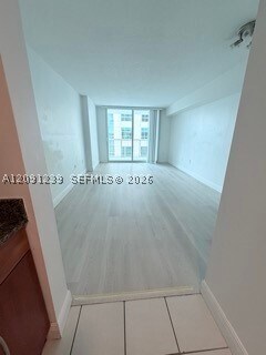 Building Photo - 1200 Brickell Bay Dr