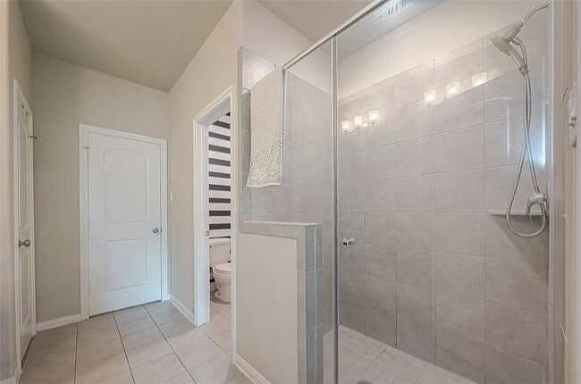 Building Photo - 21029 Crinet Square