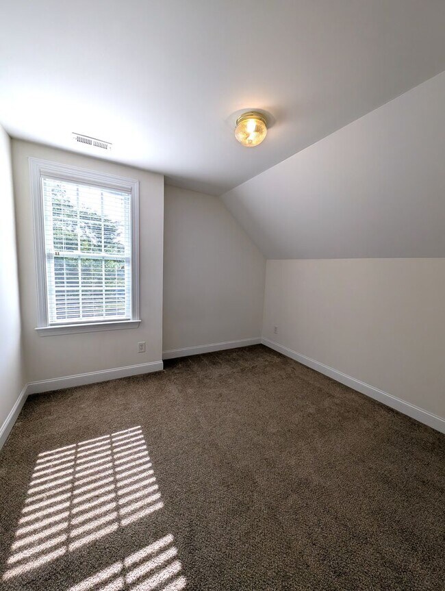 Building Photo - 2409 Trace Creek Dr