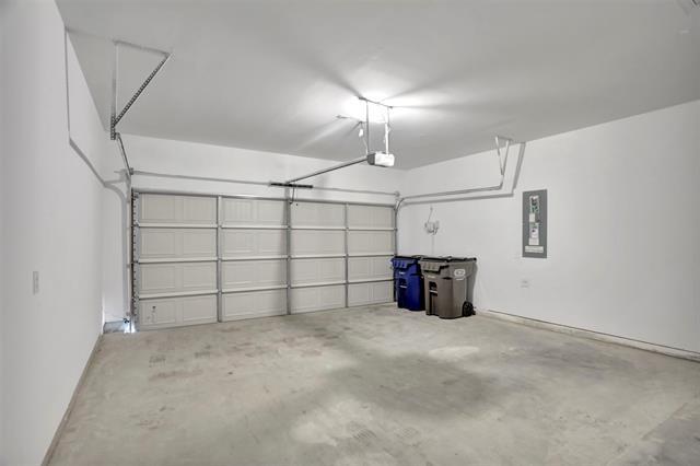 Building Photo - 5123 Bancroft Dr