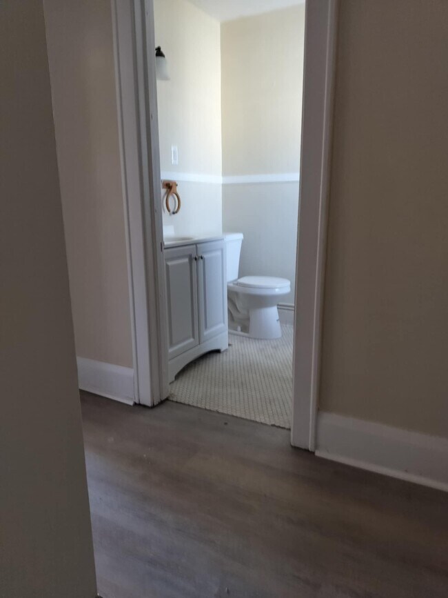 Building Photo - 1706 Grand Ave