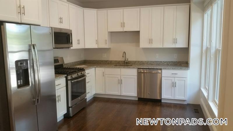 Primary Photo - 2044 Beacon St