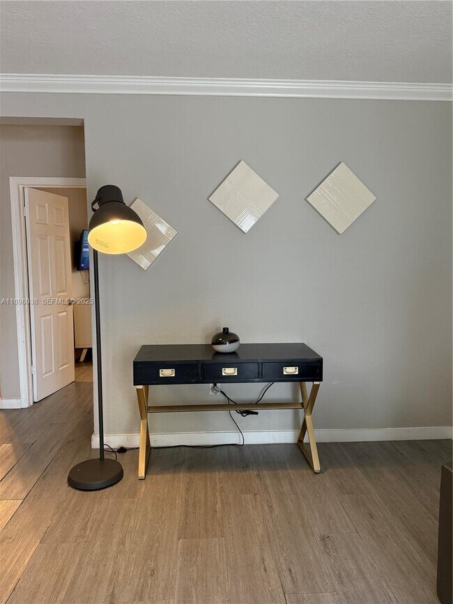 Building Photo - 7710 Harding Ave