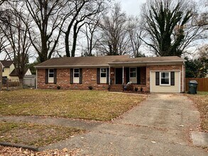 Building Photo - Four bedroom home in Norfolk - Beautiful Backyard