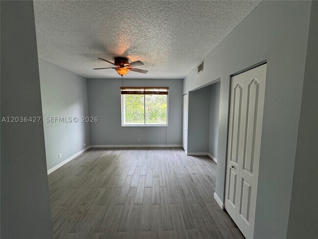 Building Photo - 77 Simonton Cir