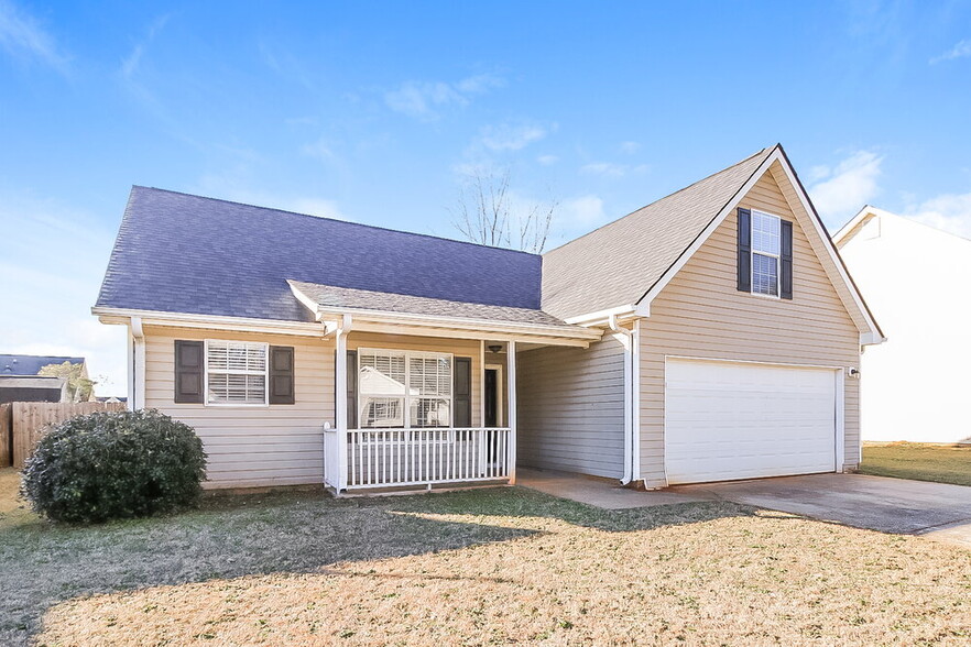 Building Photo - 608 Fieldcrest Dr