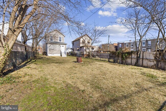 Building Photo - 507 Washburn Ave