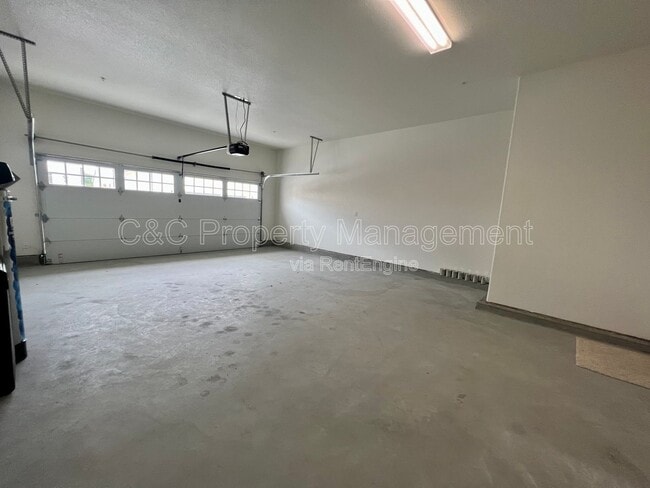 Building Photo - 476 Lassen Wy