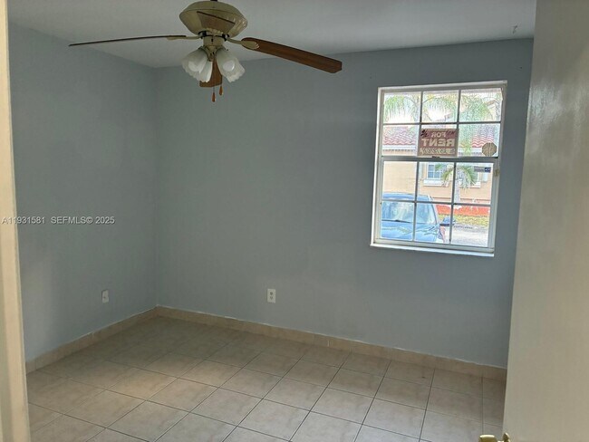 Building Photo - 16055 SW 112th Terrace