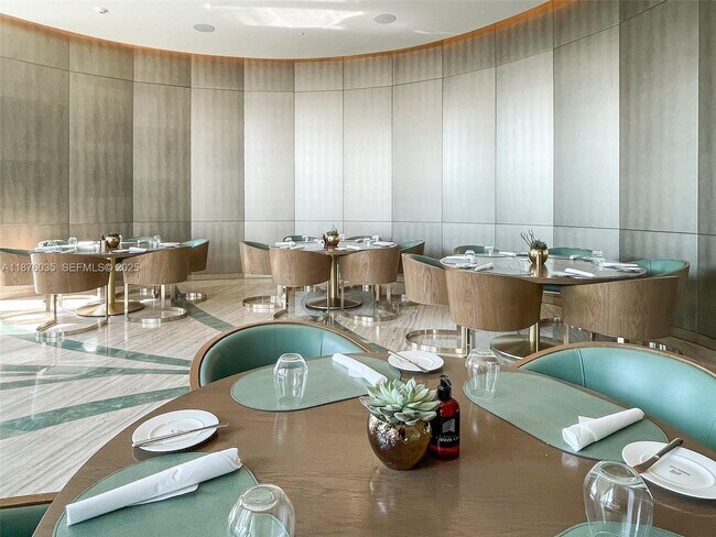 Building Photo - 18975 Collins Ave