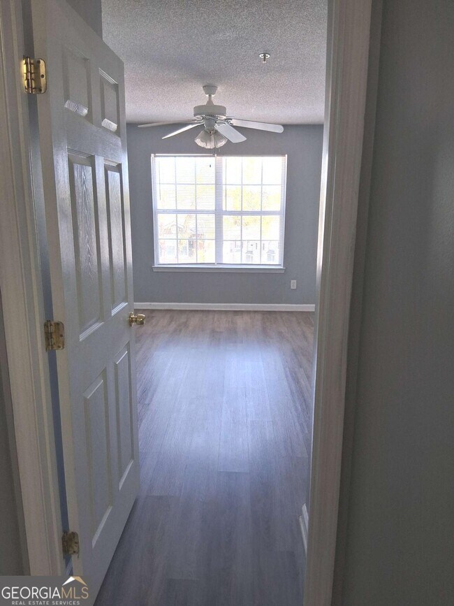 Building Photo - 132 Hawkeye Ln NW