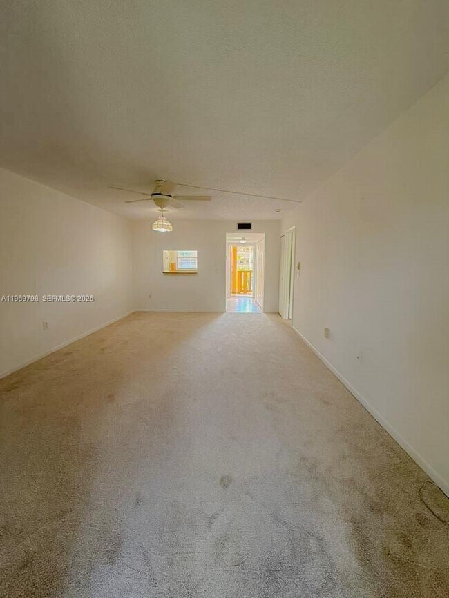 Building Photo - 6750 Royal Palm Blvd