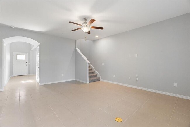Building Photo - 8712 Slater Dr