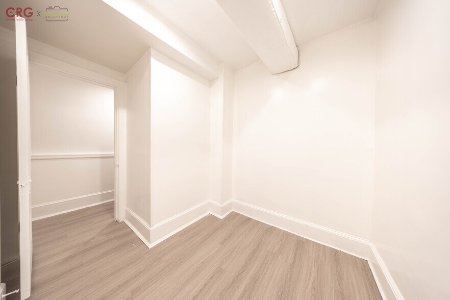 Building Photo - 1726 Beacon St