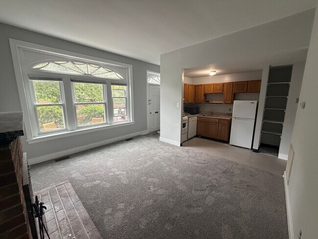 Building Photo - 2627 Floyd Ave