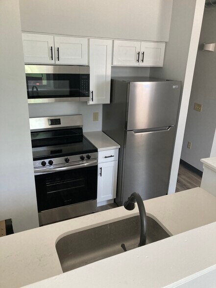 Building Photo - 2513 Frankford Ave