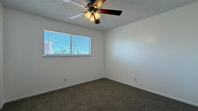 Building Photo - 2514 E Andrews Ave