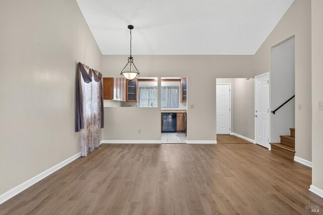 Building Photo - 4533 Hillview Ct