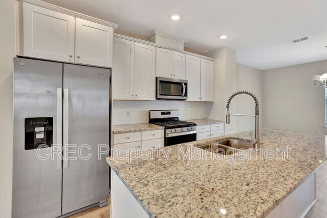 Building Photo - 306 Pathfinder Way