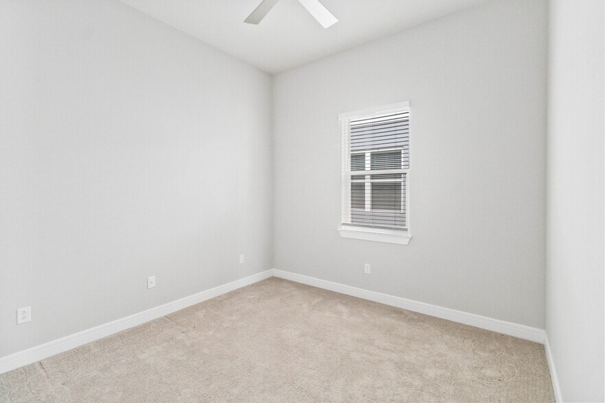 Building Photo - 13823 Tybee Beach Ln