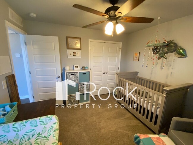 Building Photo - Beautiful 3 Bedroom Home with a Study in Westmoore Area