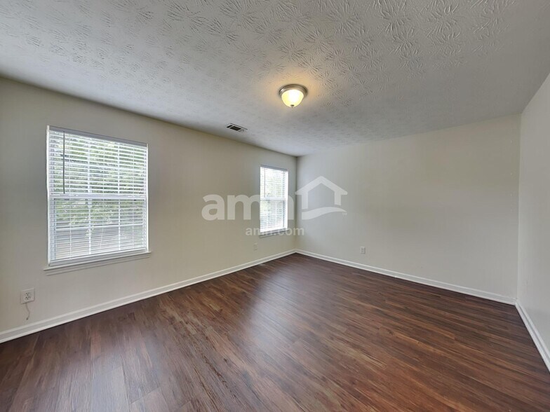 Building Photo - 3188 Bradford Pear Dr